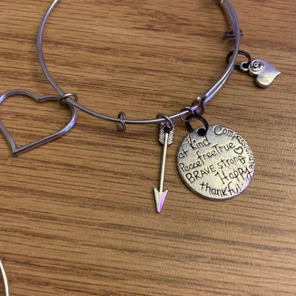 Bangle bracelets - Picture 3 of 3